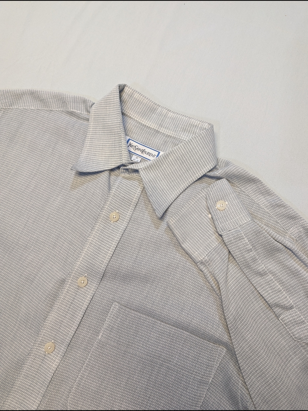 VTG Yves Saint Laurent Men’s Sz 15 (30-31) Gray Button-Down Long-Sleeve Shirt